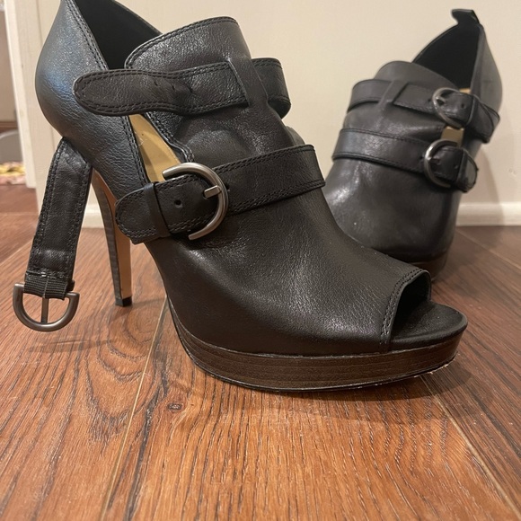 Coach Pumps SZ 9.5 - Picture 3 of 5